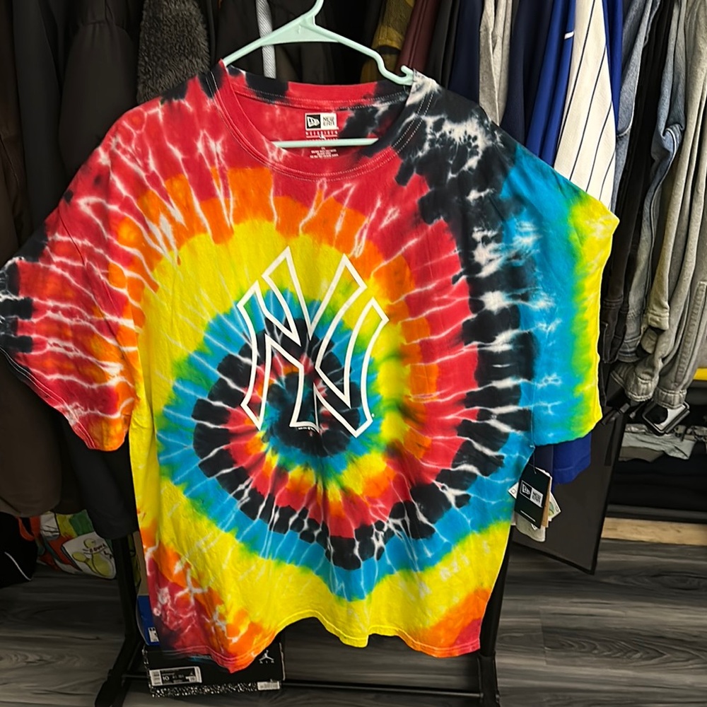 NWT Tie-Dye yankee Shirt with Graphic